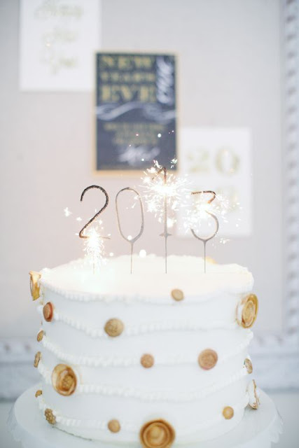 gold tipped cake